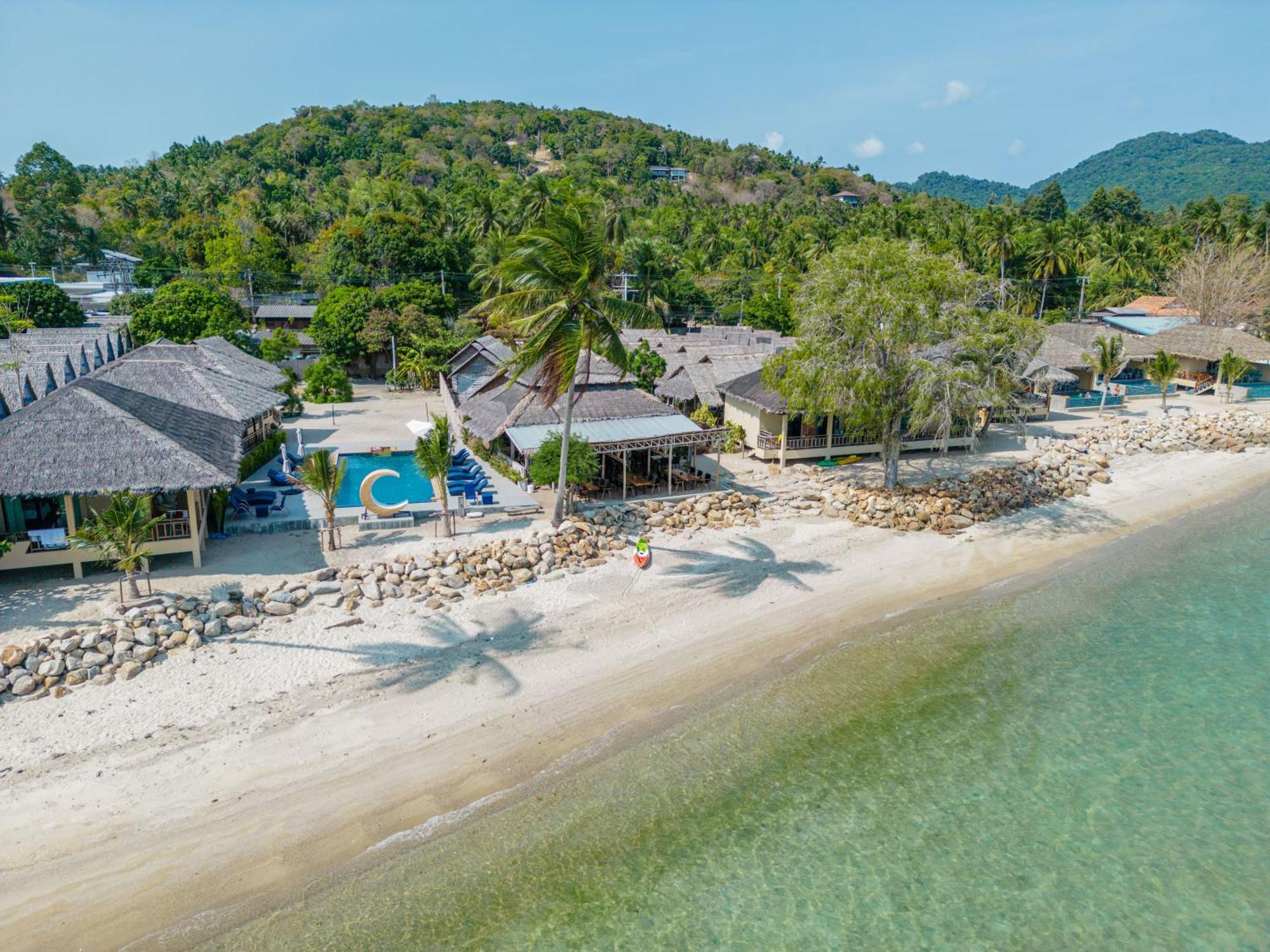 Absolute Beachfront Villas Баан Тай Экстерьер фото