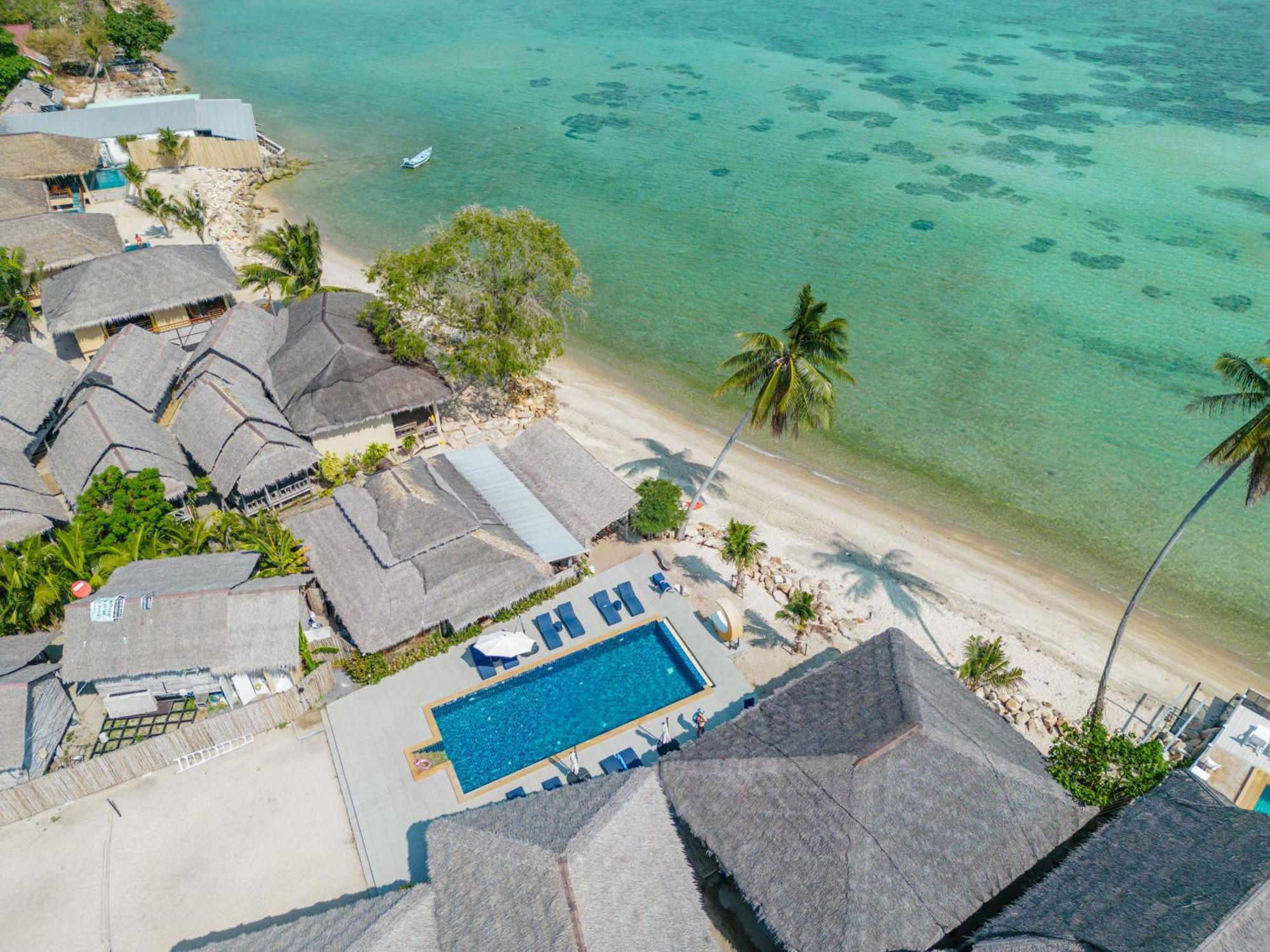 Absolute Beachfront Villas Баан Тай Экстерьер фото